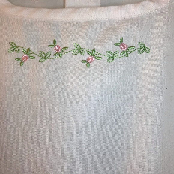 American Girl Vintage Elizabeth’s Nightgown - Picture 4 of 12